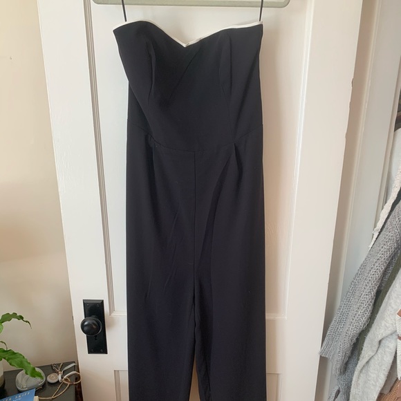 Black tall jumpsuit with white details and bow - Picture 3 of 4